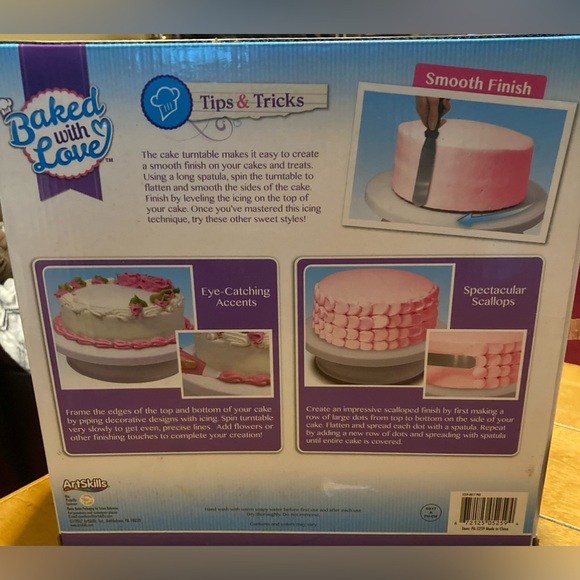 NWT Baked With Love Round Cake Turntable - Picture 4 of 10